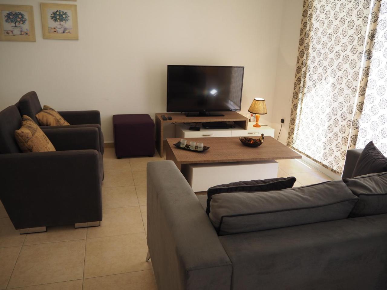 Sirena Sunrise Prestige Apartments Paphos Exterior photo